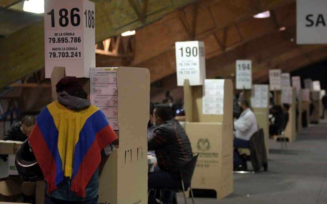 Colombia elige entre dos populismos, con Iván Garzón